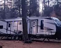 heartland-torque-rv-with-awning