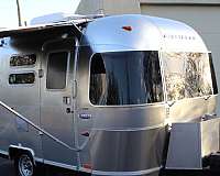 travel-trailer-rv-with-cab-over