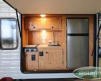 rv-with-toilet-in-seguin-tx