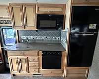 newmar-canyon-star-rv-with-sink