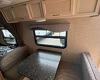 winnebago-minnie-winnie-rv-with-middle-entrance