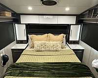 rv-with-bedroom-in-arizona