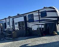 keystone-fuzion-rv-with-front-entrance