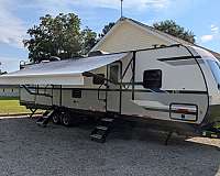 venture-rv-rv-with-air-conditioner