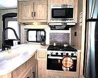 travel-trailer-rv-with-bathroom