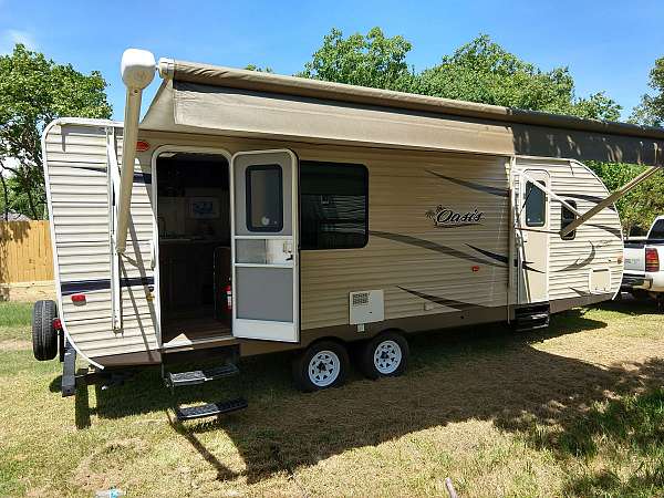 shasta-oasis-rv-with-battery