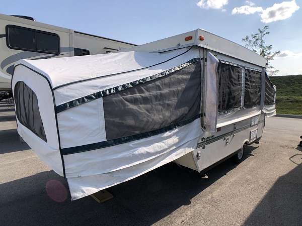 pop-up-trailer-rv-with-air-conditioner-propane