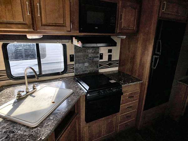 rv-with-water-heater-in-altoona-ia