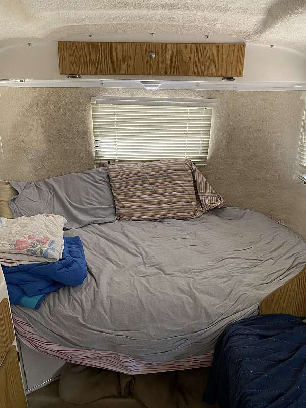 rv-with-awning-in-bandera-tx