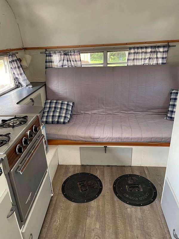 rv-with-bathroom-in-shoreview-mn