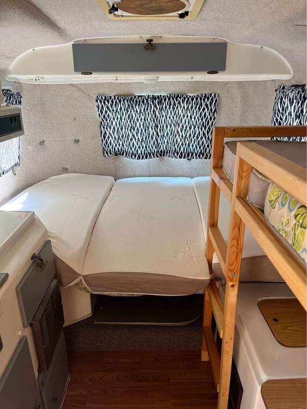 rv-with-leveling-jack-in-frederick-md