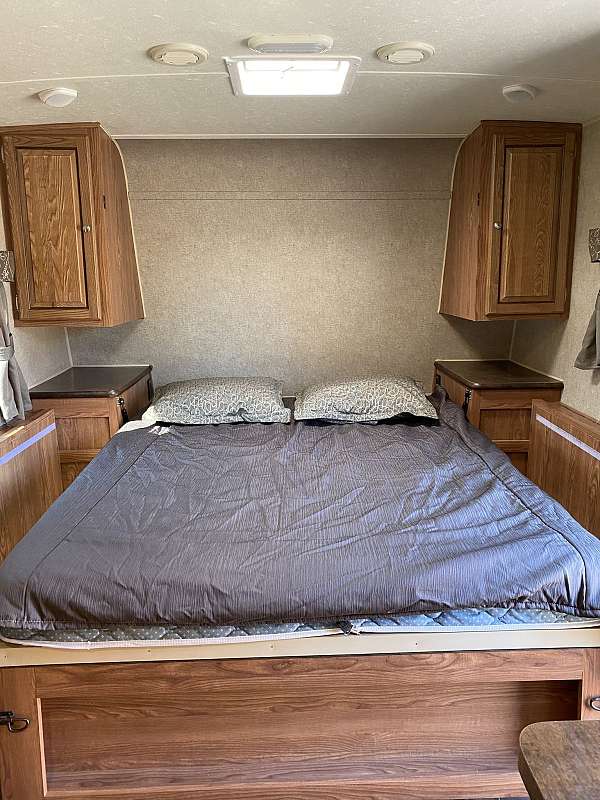 rv-with-bathroom-in-mahtomedi-mn