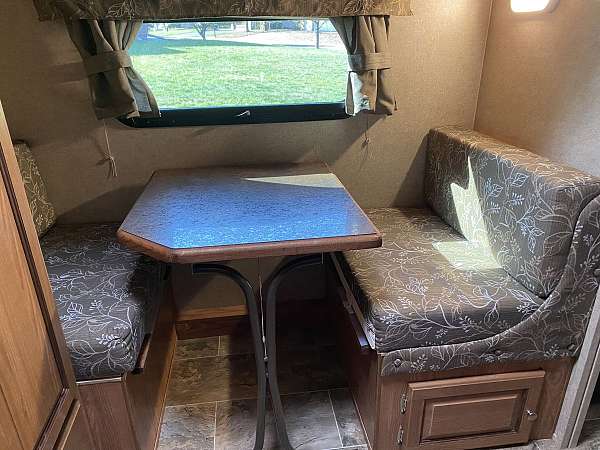rv-with-hitch-receiver-in-mahtomedi-mn