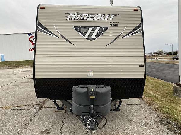 rv-with-middle-entrance-in-odessa-mo