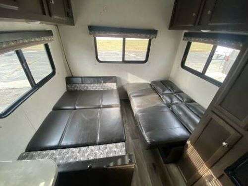 travel-trailer-rv-with-air-conditioner