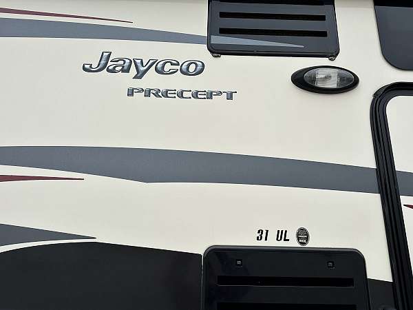 jayco-precept-rv-with-automatic-step