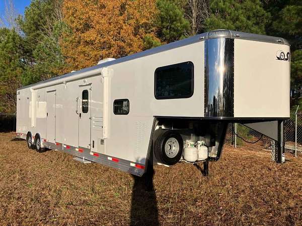 rv-with-bedroom-in-henderson-nc