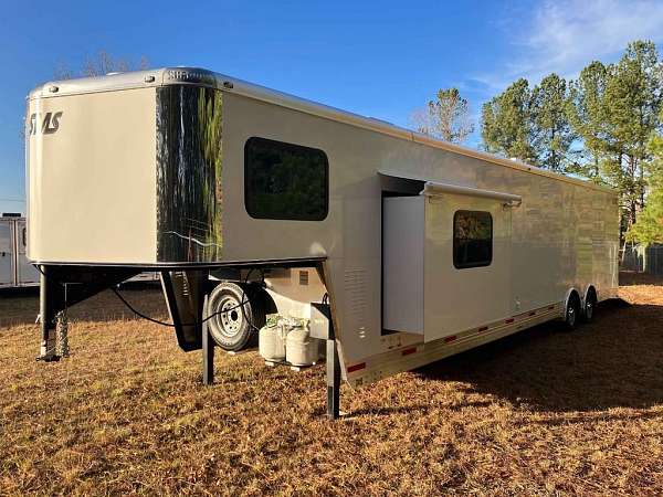 rv-with-front-entrance-in-henderson-nc