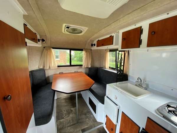 rv-with-bathroom-in-tennessee