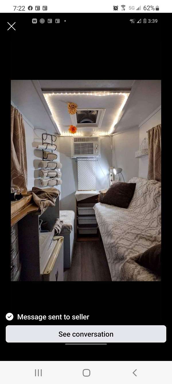 rv-with-shower-in-alliance-oh