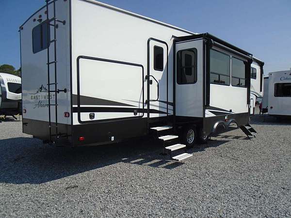rv-with-battery-in-clifton-park-ny