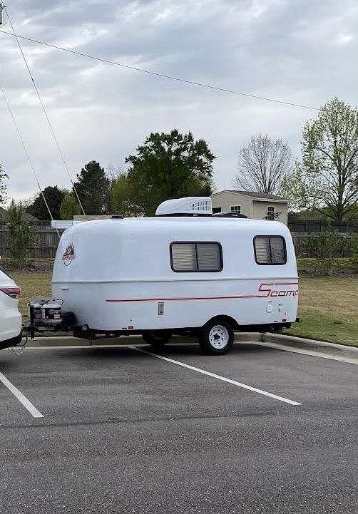 rv-with-awning-in-minneapolis-mn