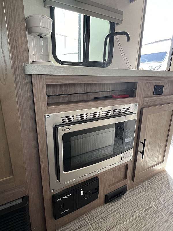 rv-with-inverter-in-rapid-city-sd