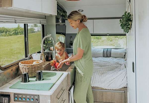 rv-with-bedroom-in-scottsdale-az