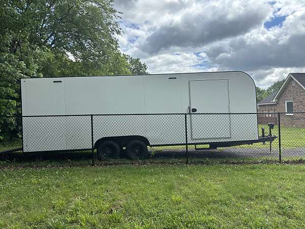 enclosed-trailer-rv