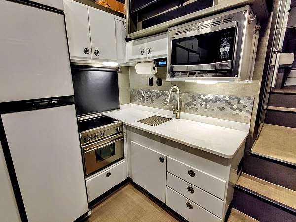 rv-with-air-conditioner-in-las-vegas-nv