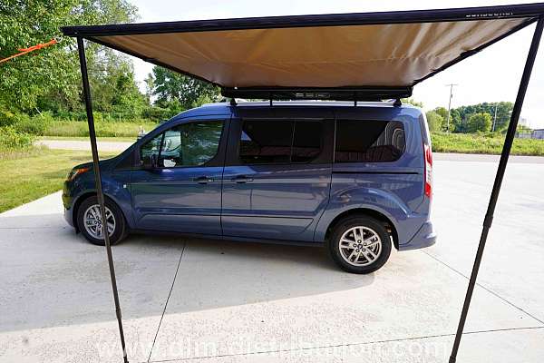 class-b-rv-with-awning-storage