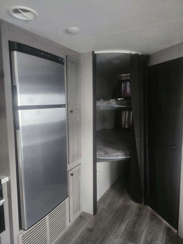 rv-with-bedroom-in-springville-tn