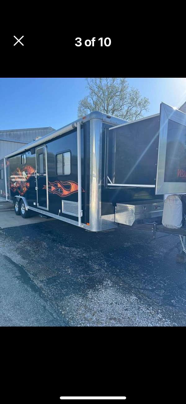 rv-with-shower-in-greenville-il