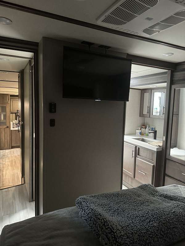 rv-with-bedroom-in-canton-ms