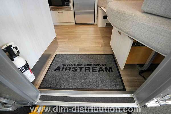 airstream-travel-trailer-rv