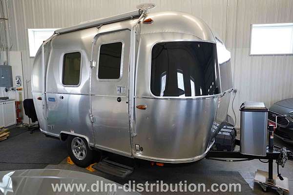 airstream-aluminum-rv