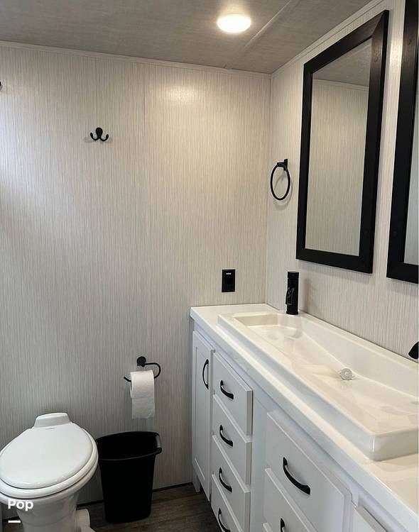 Gallery Image #9