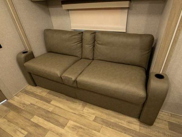 Gallery Image #8