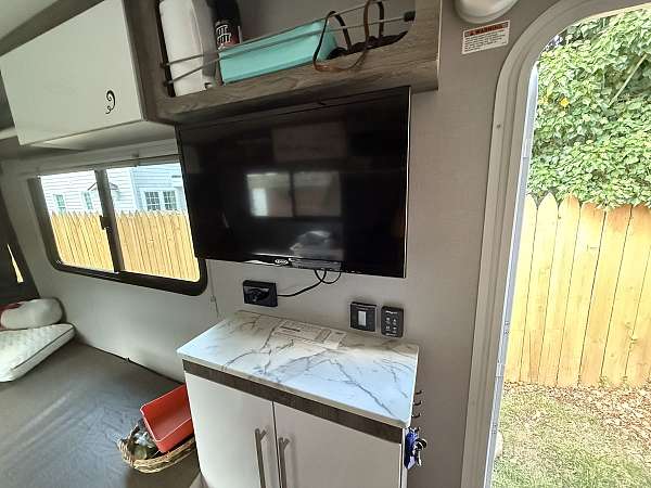 rv-with-toilet-in-kingsport-tn