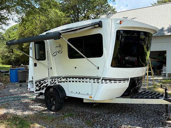 rv-with-shower-in-mobjack-va